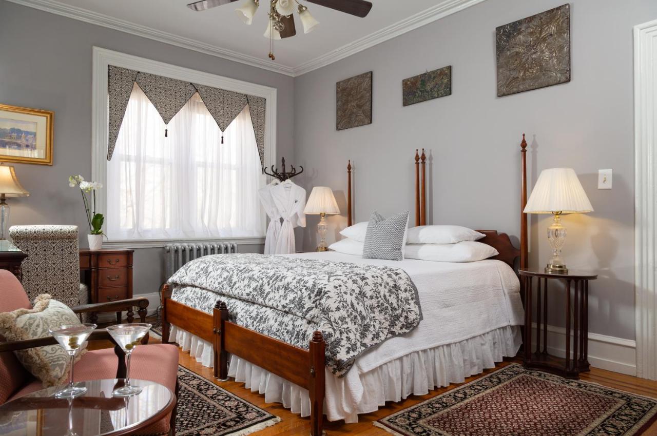 Cornerstone Bed & Breakfast Филаделфия Екстериор снимка