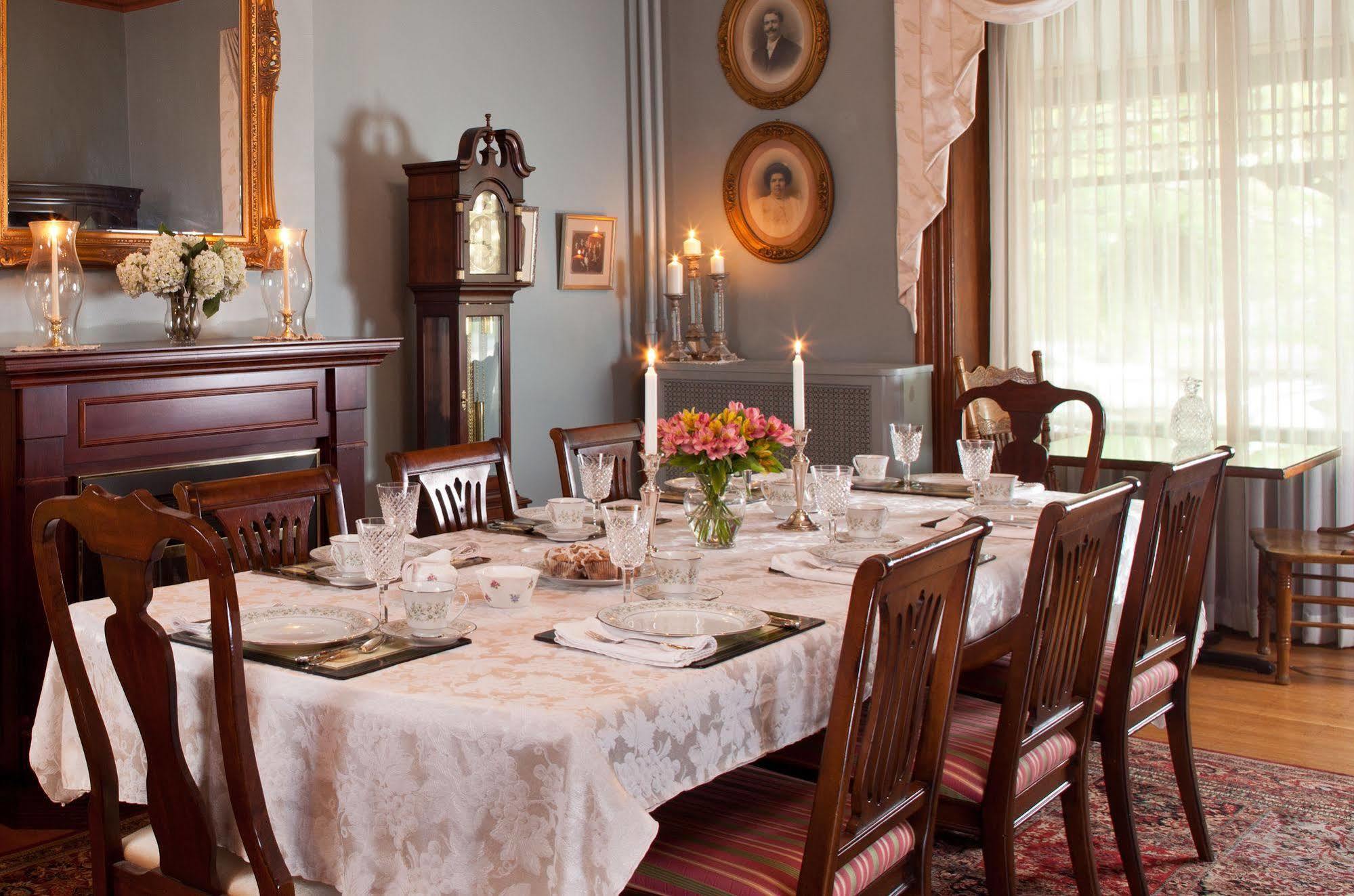 Cornerstone Bed & Breakfast Филаделфия Екстериор снимка